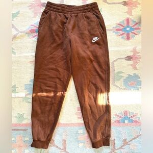 Nike Joggers in Rust Brown Youth Large (Fits Womens XS)